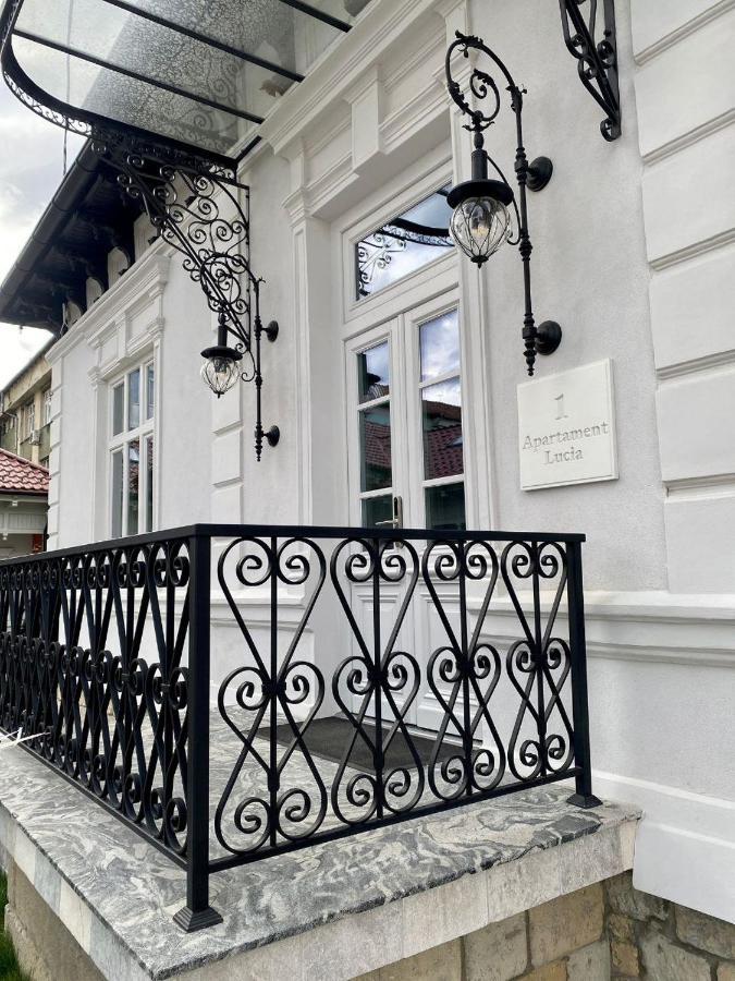 Augsburg Apart Piatra Neamţ Buitenkant foto